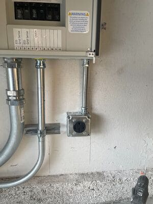 {{ custom_values.service_3 }} in {{custom_values.area_3})