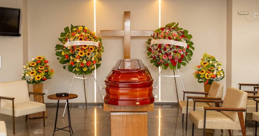 Urna, velório e sepultamento