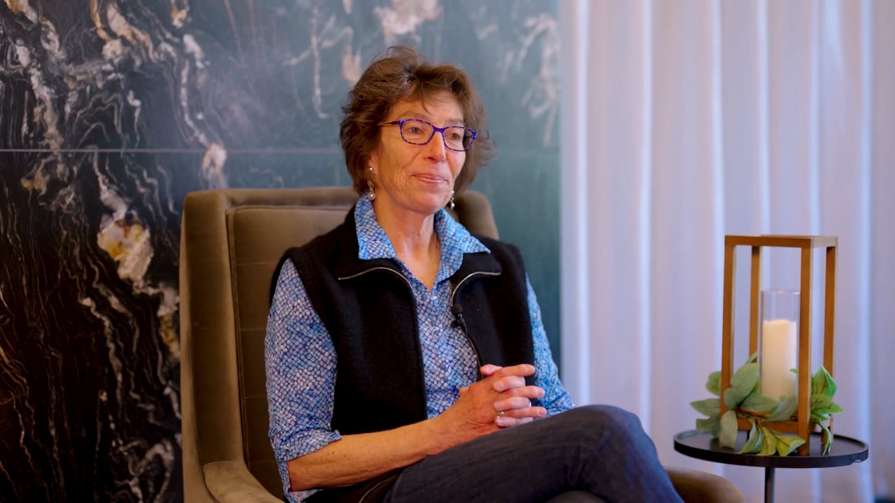 Dr. Anna L. Schwartz at a Health Experts Alliance event