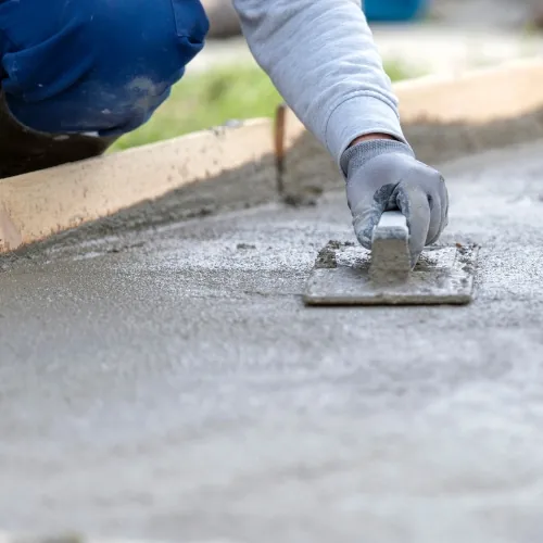 Concrete patio finish in Houston, TX with clean edges and proper slope