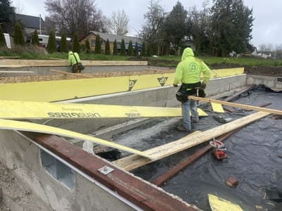 {{ custom_values.service_1 }} in {{custom_values.area_1})