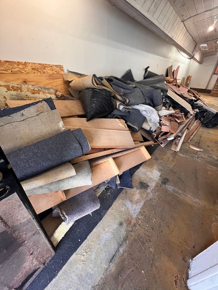 Construction debris removal in Des Moines Iowa