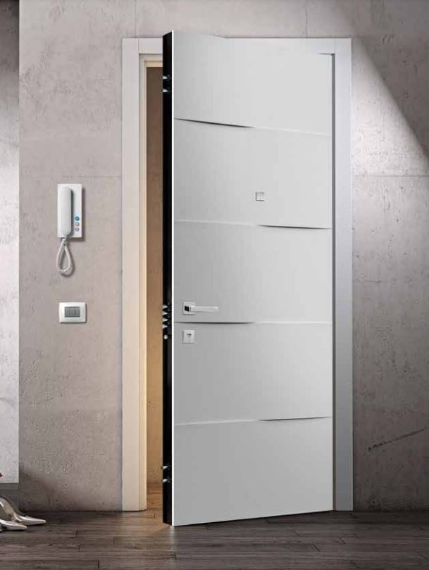 Portoni su misura a Sabaudia | Officine Vi