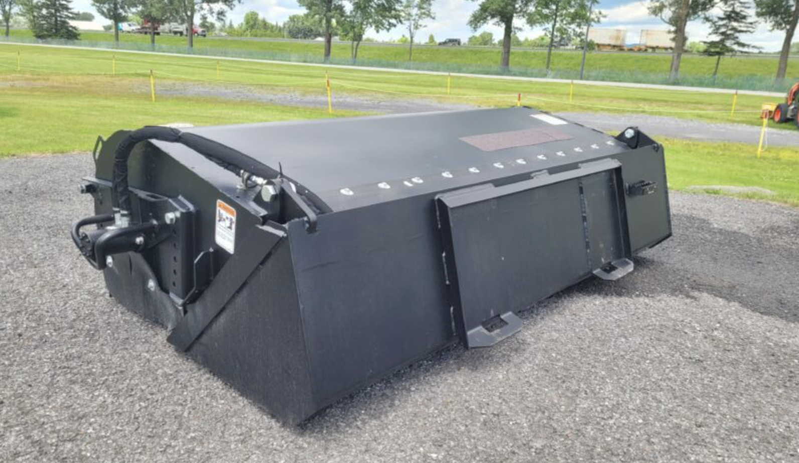 BALAI RAMASSEUR HYDRAULIQUE 84po