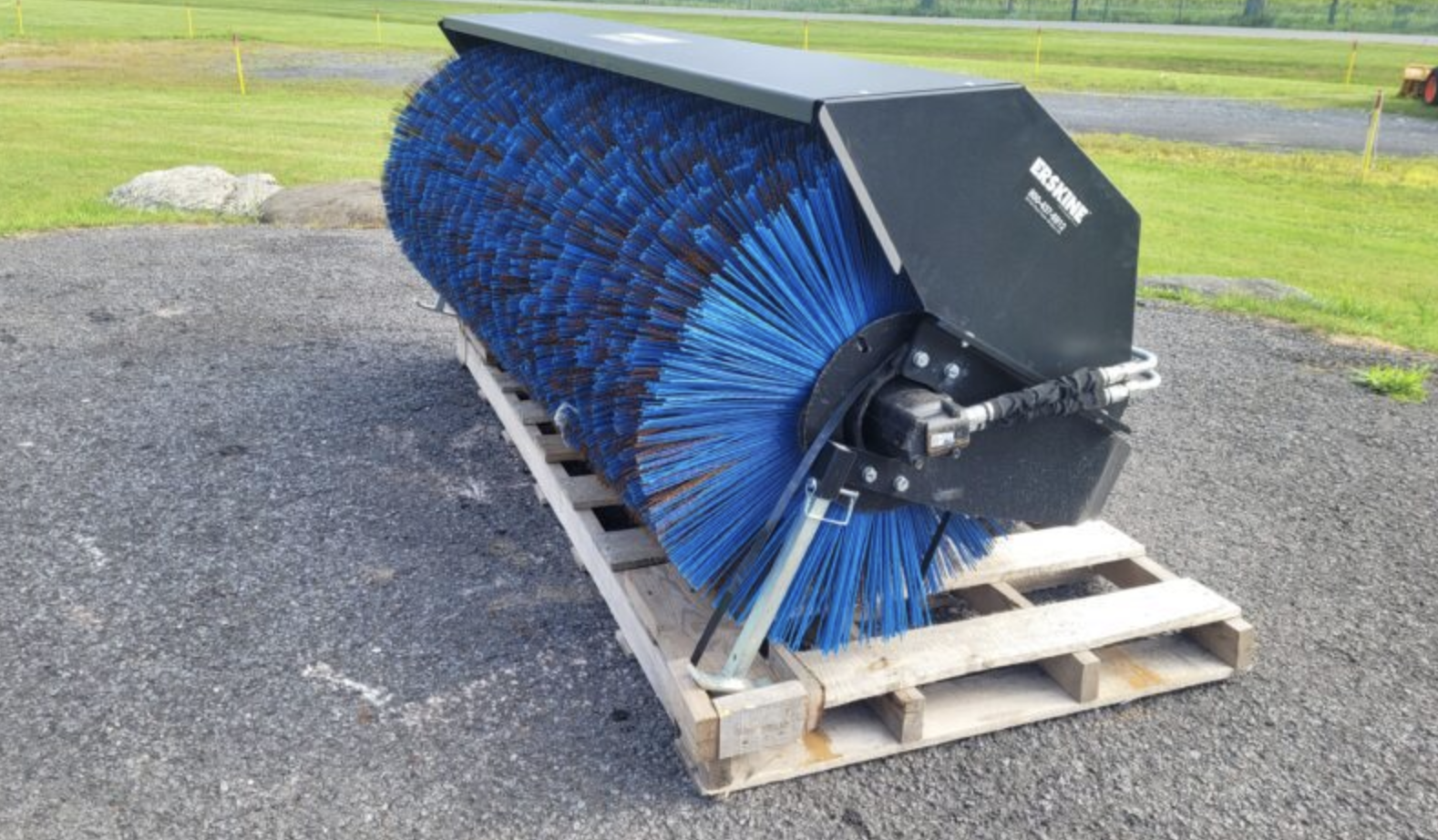 BALAI À ANGLE 84po [POWER ANGLE BROOM]