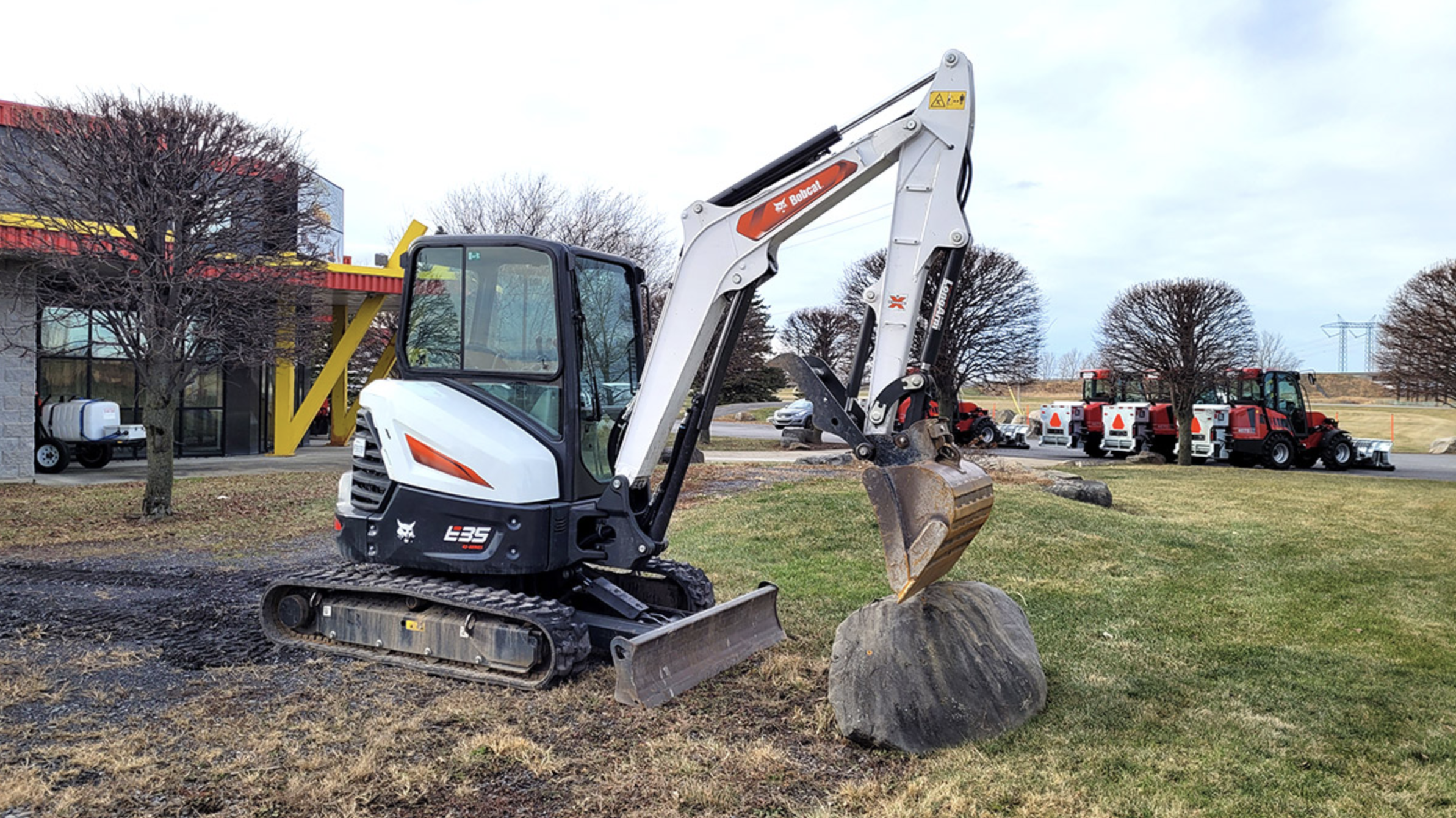 Bobcat E35