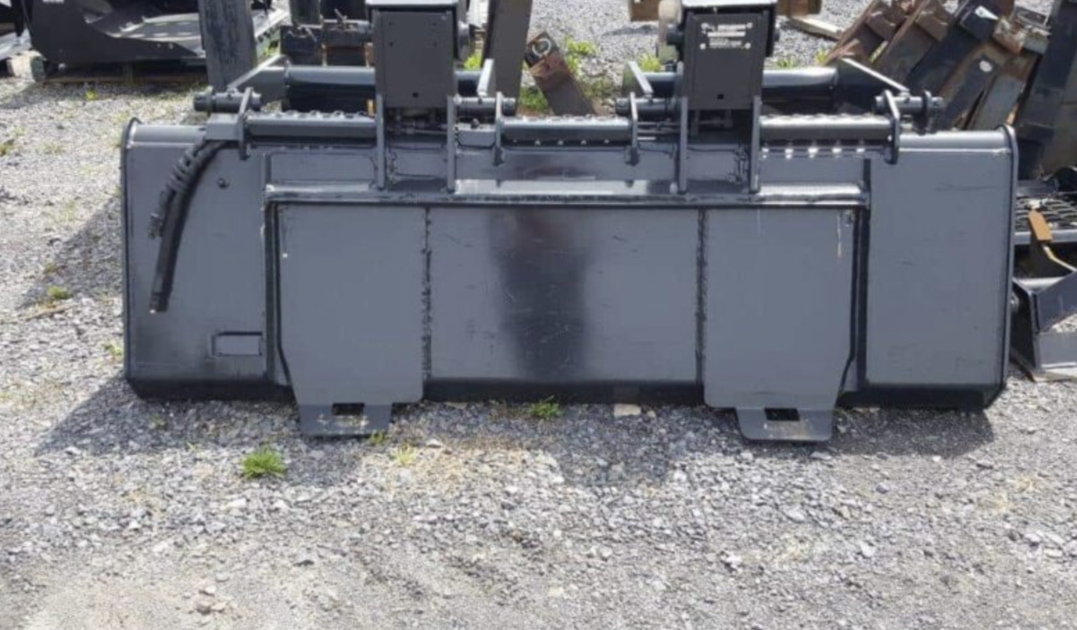 GODET À GRAPPINS INDUSTRIEL [GRAPPIN]