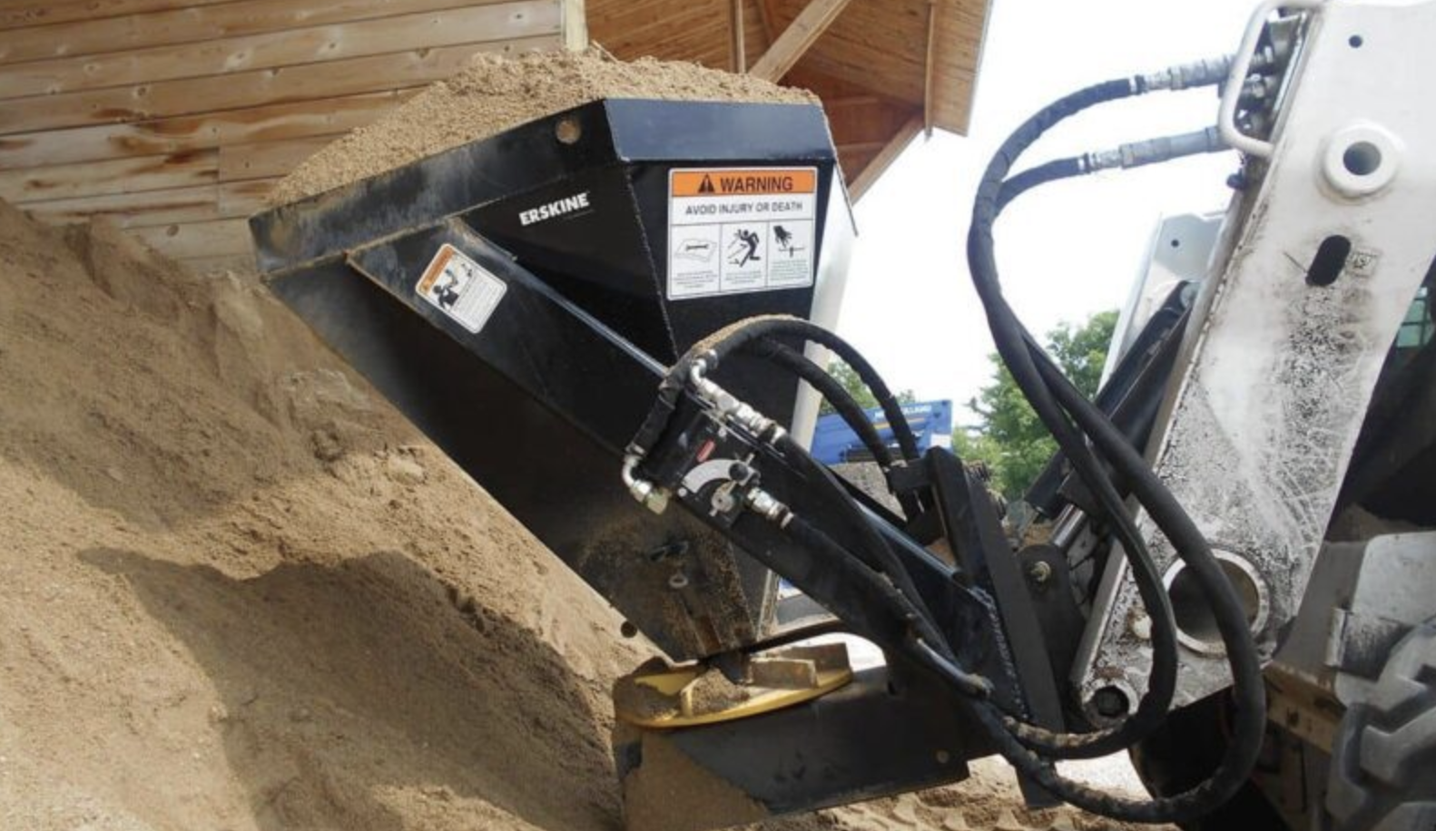 ÉPANDEUR À SEL SABLE ET ENGRAIS (chargeur)