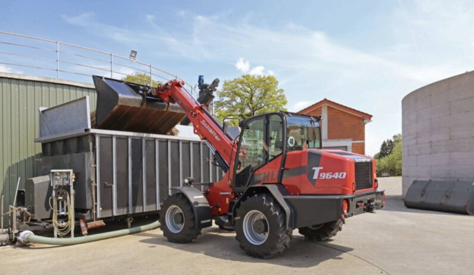 2023 | 9640T-2 | CHARGEUR SUR ROUES TÉLESCOPIQUE BENCO-SCHAFFER