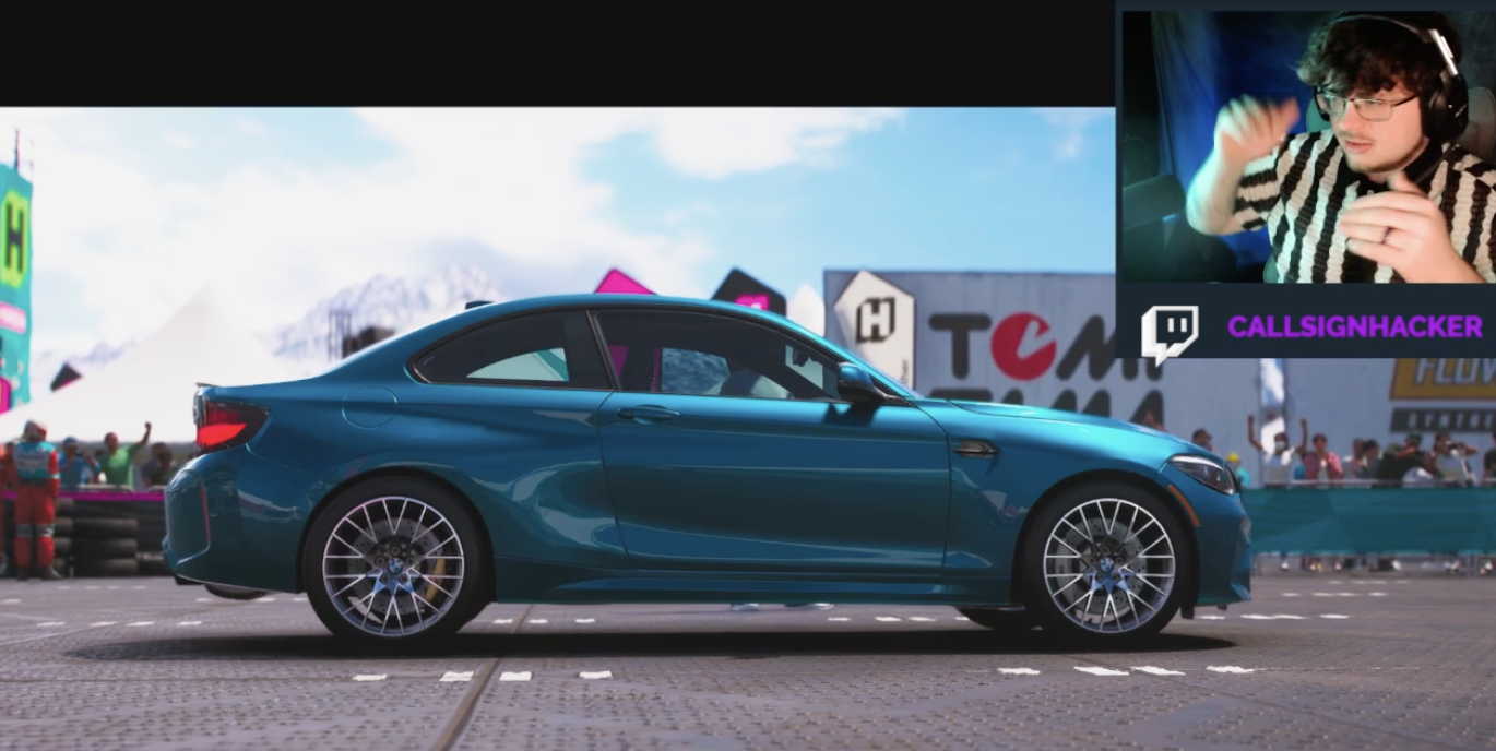 Bright blue car on Forza Horizon 6