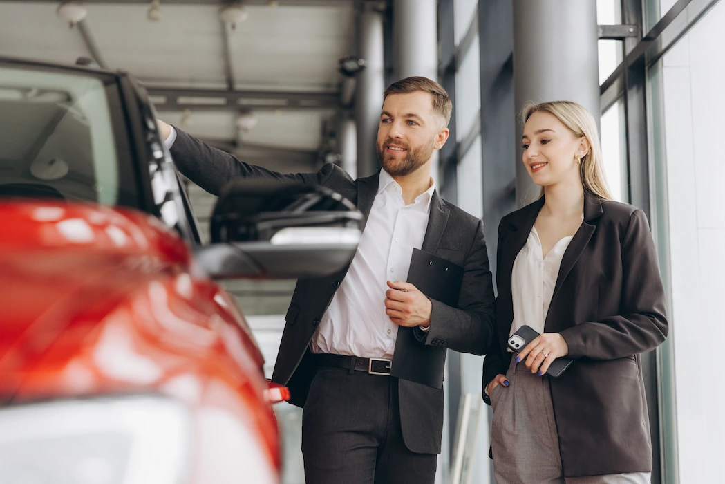 Automotive business using AELESTRA for vehicle leads, test drives and service follow-up