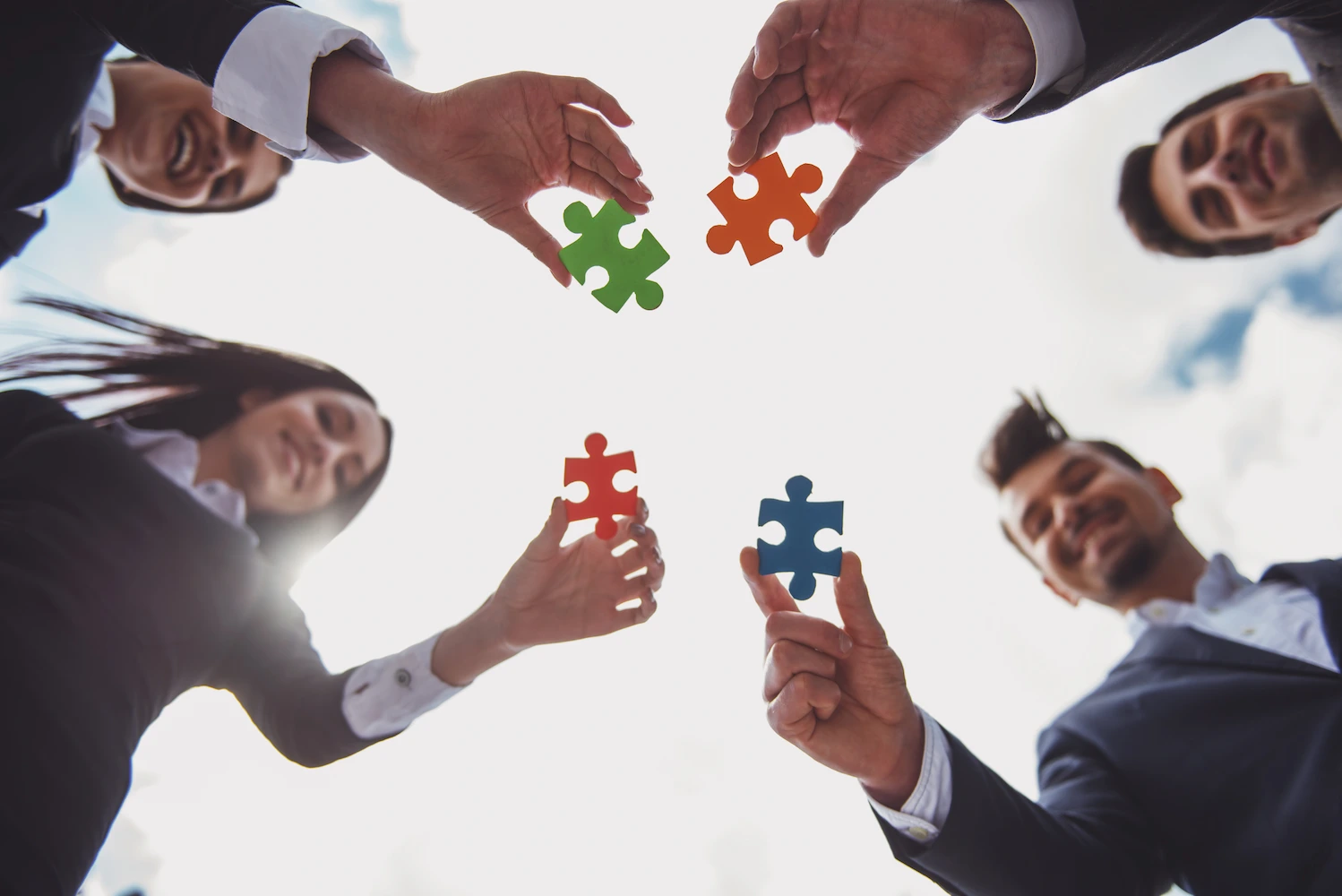 منظومة تكاملات ايليسترا لربط أدوات إدارة الأعمال والتسويق