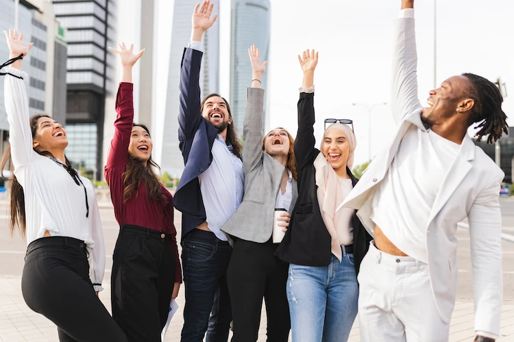 AELESTRA audience research and keyword targeting