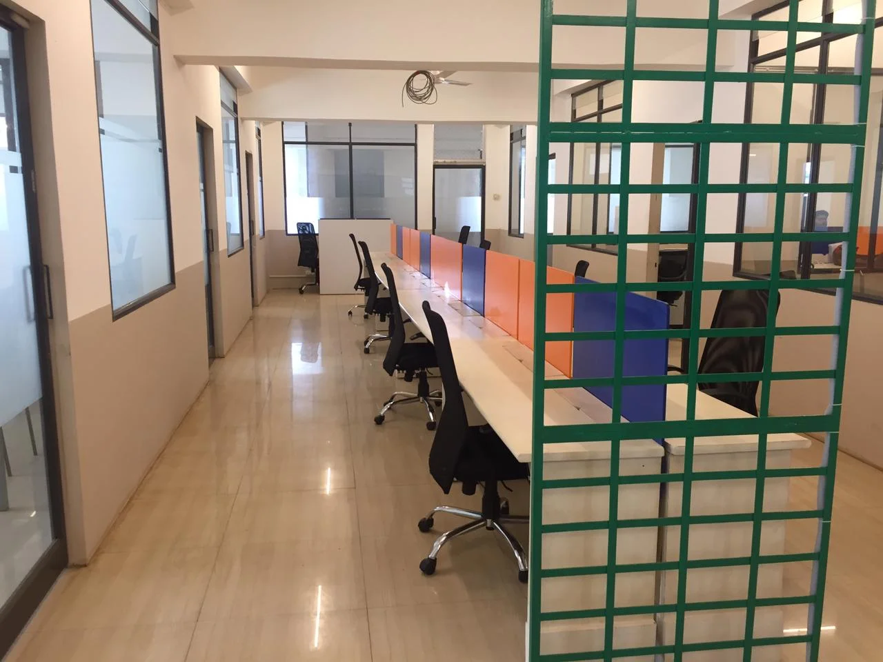 i-Work Workspace