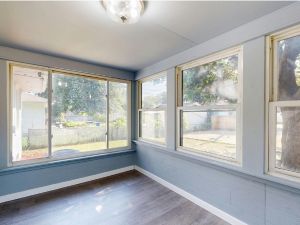 {{ custom_values.service_1 }} in {{custom_values.area_1})