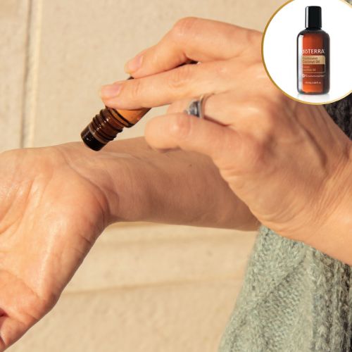 topical application essential oil, essential oil skin, absor skin, essential oil topical use, fractionated cocout, fco, coconut, dilute dilute essential oil, roller bottle, Ambur roller bottle, diy recipe,