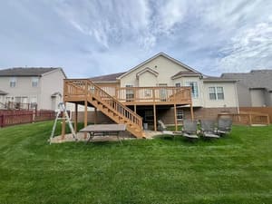 {{ custom_values.service_1 }} in {{custom_values.area_2})