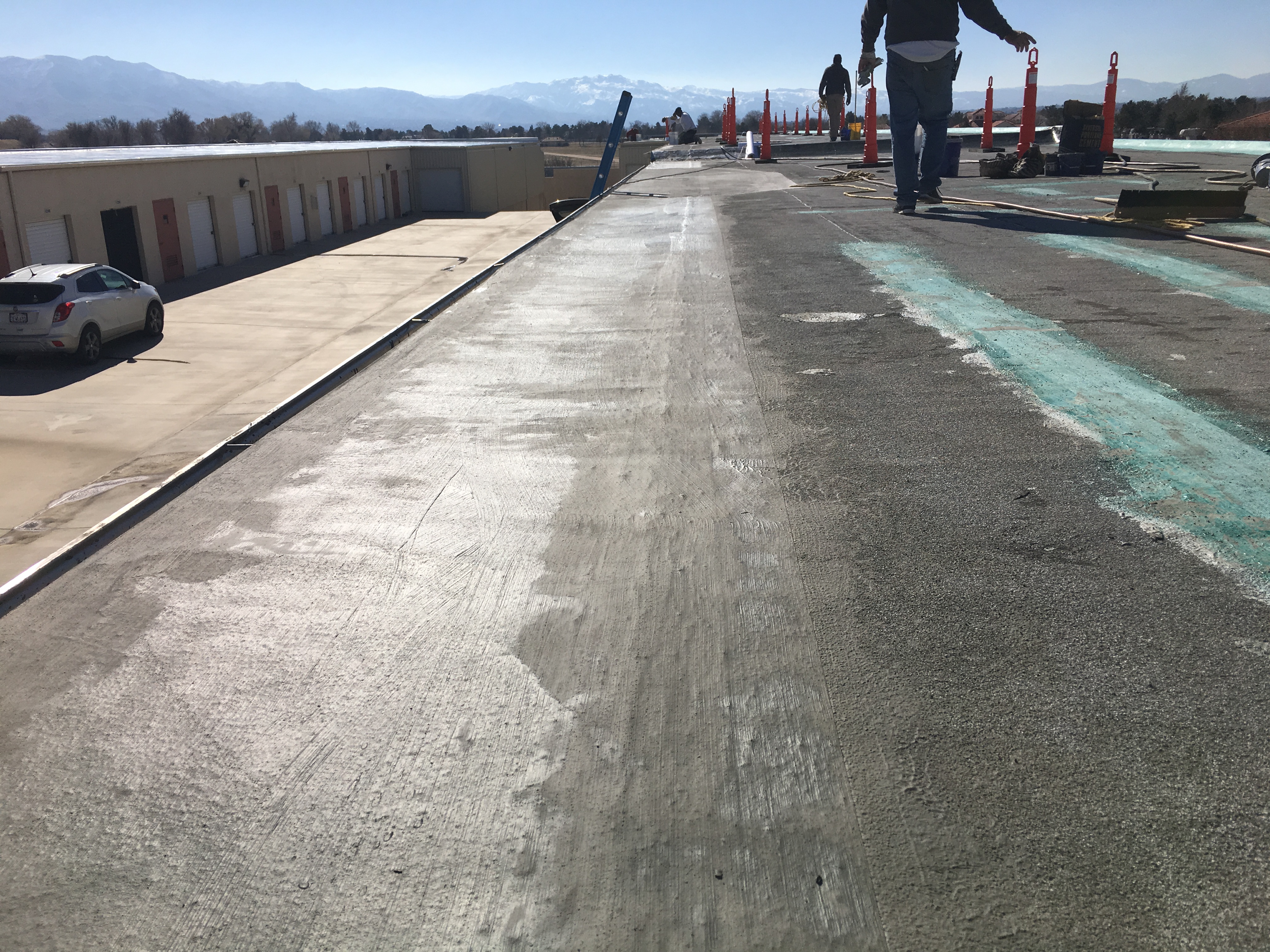 Primed rooftop walkway with mountain views