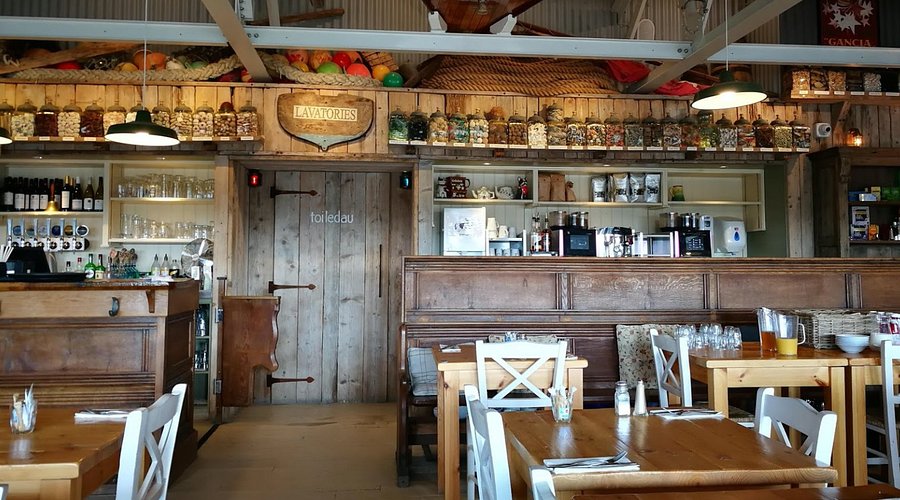 Inside the Sea Shanty, Trearddur Bay