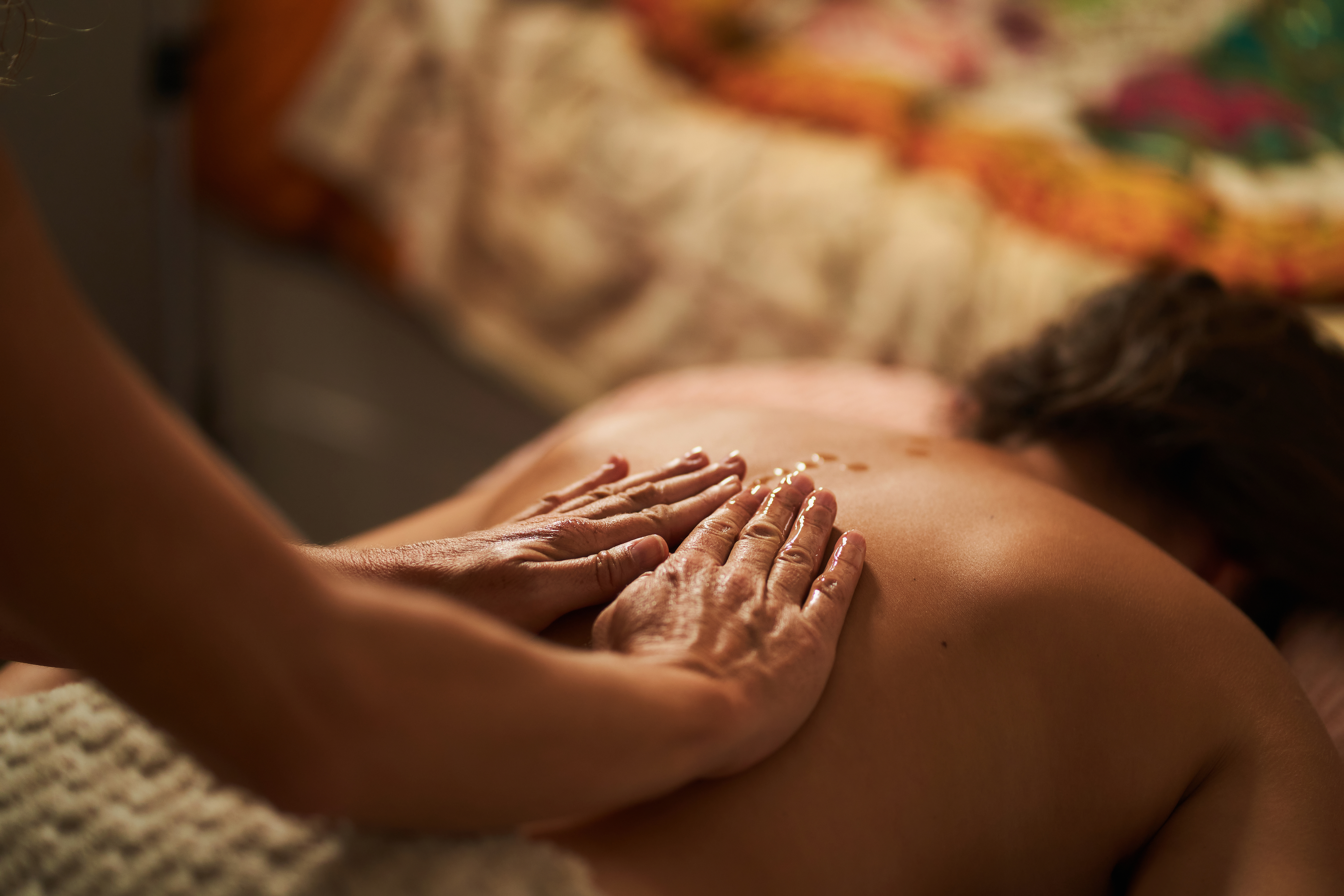Calm massage therapy setting