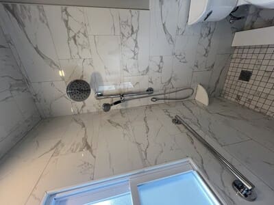 {{ custom_values.service_3 }} in {{custom_values.area_3})