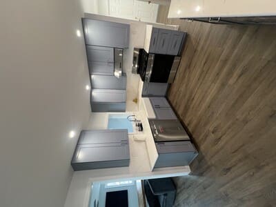 {{ custom_values.service_3 }} in {{custom_values.area_3})