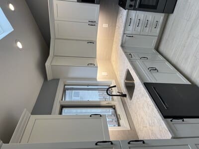 {{ custom_values.service_2 }} in {{custom_values.area_3})