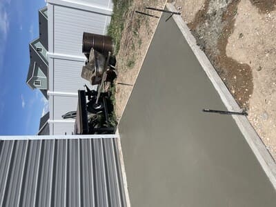 {{ custom_values.service_3 }} in {{custom_values.area_3})