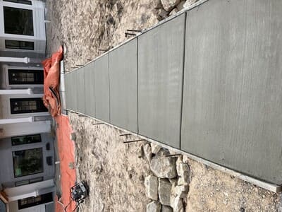 {{ custom_values.service_3 }} in {{custom_values.area_3})