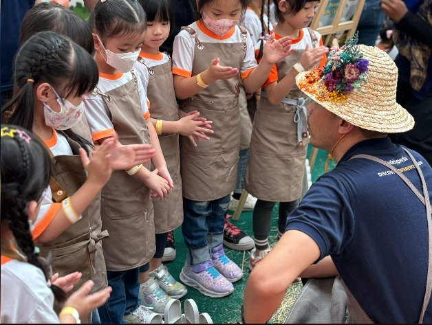 小小科学家实验室活动