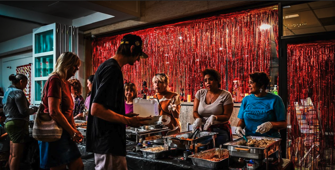 Community meals and concerts at MarMo Plaza