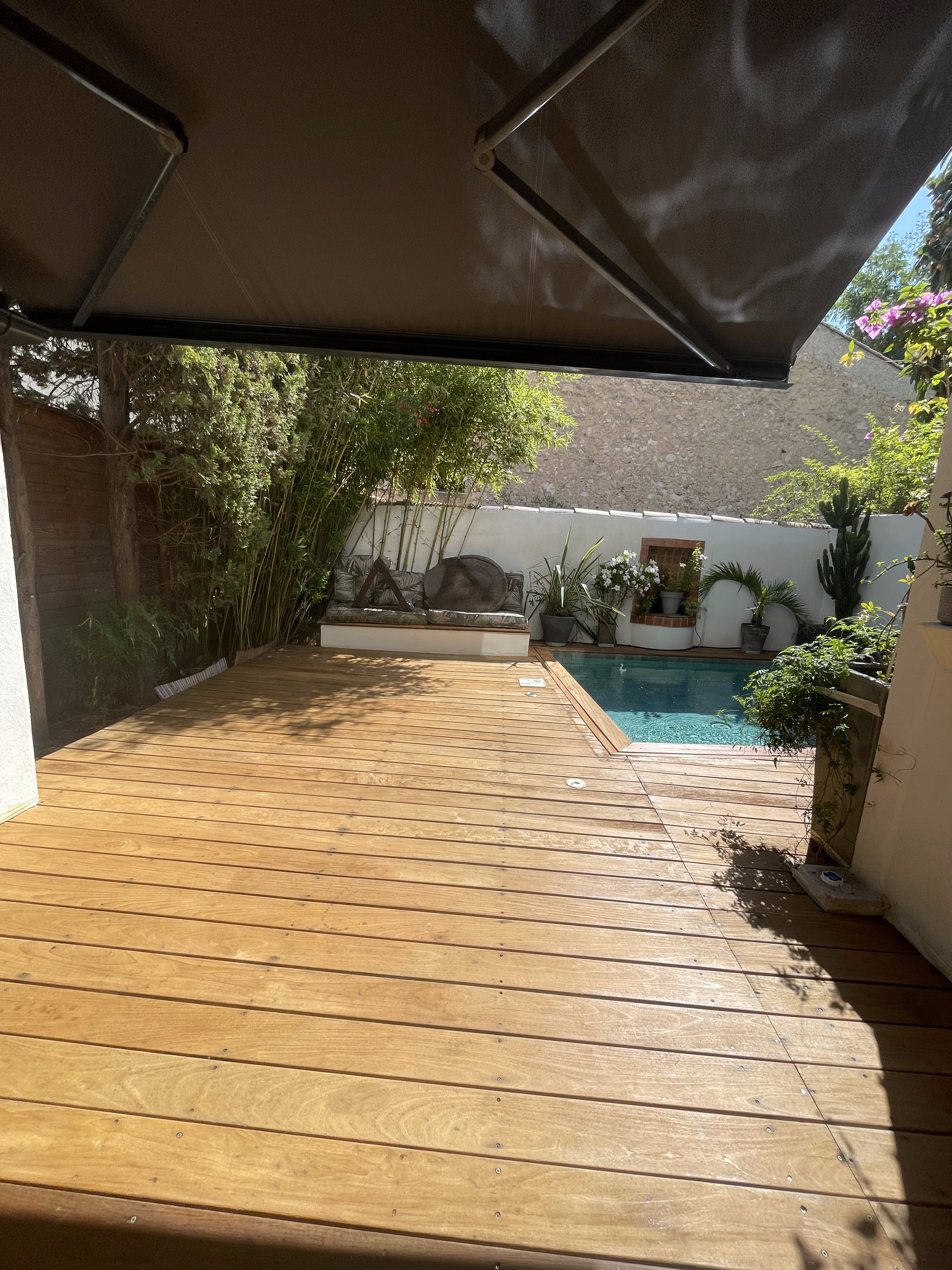 Terrasse en bois — nettoyage et saturateur à Marseille — après