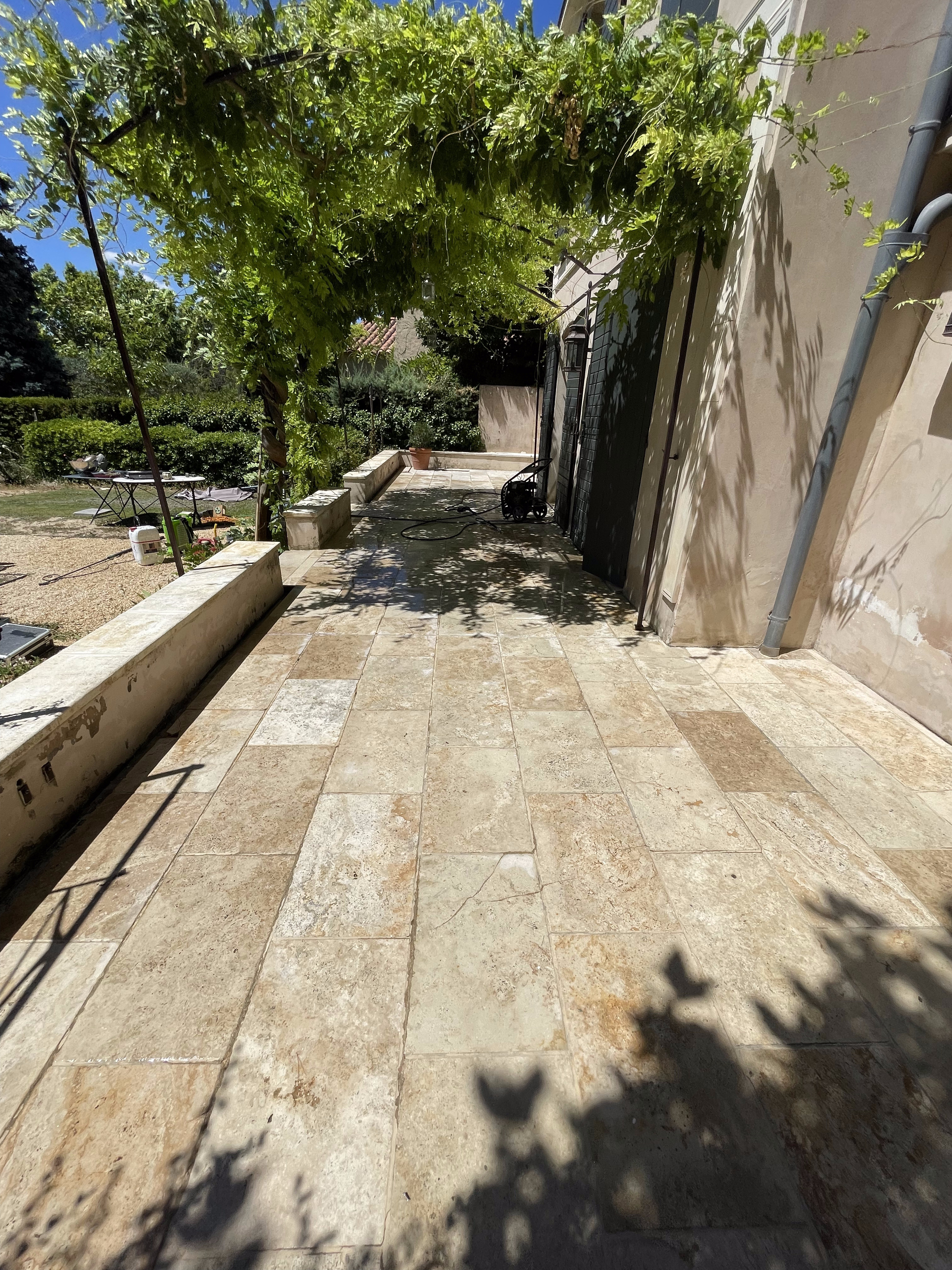 Nettoyage de terrasse à Marseille — après