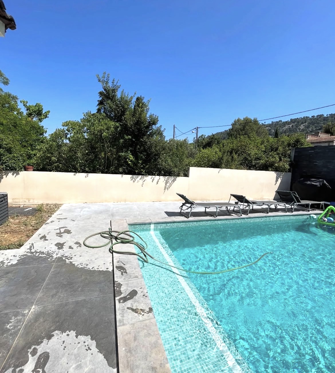 Nettoyage de piscine à Marseille — après