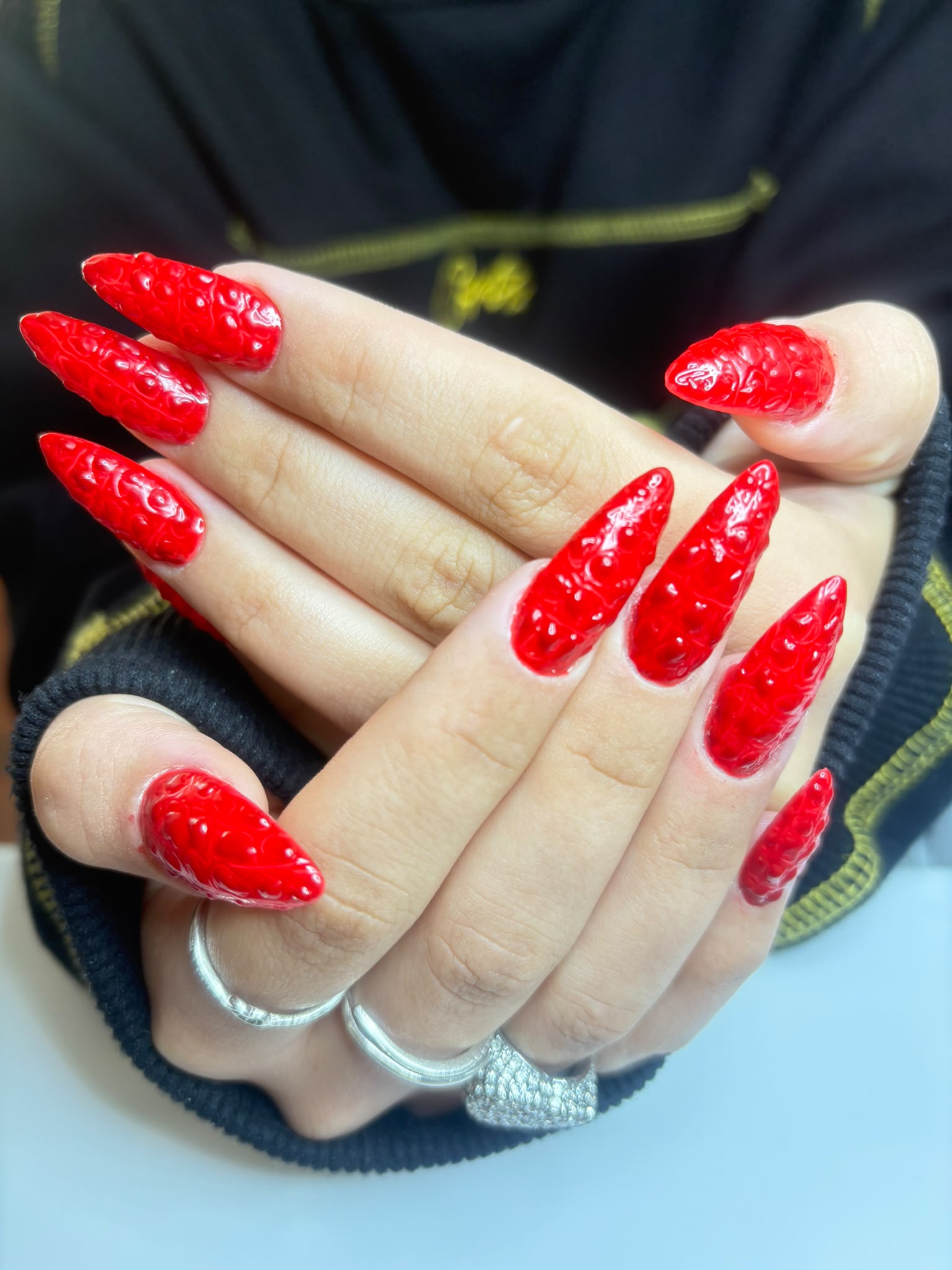 Rosso in rilievo