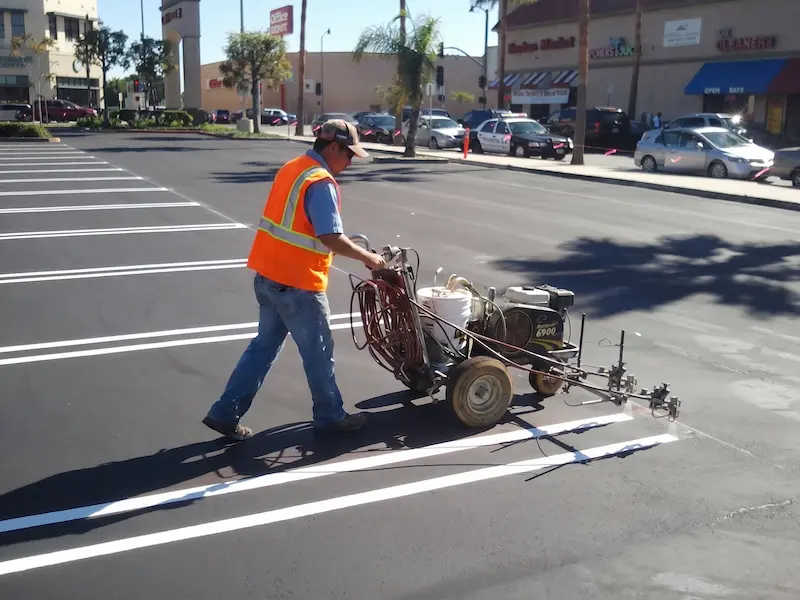 Atlanta commercial parking lot striping