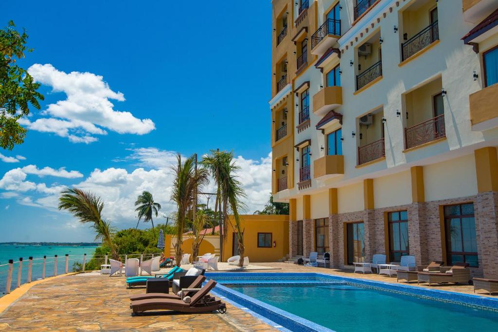 Golden Tulip - صورة 1