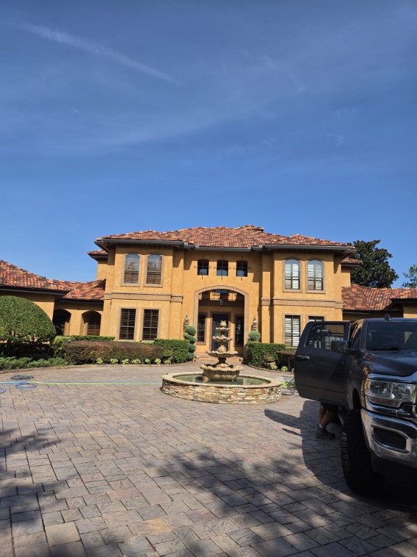 Algae-free home exterior soft-washed in Jacksonville, FL