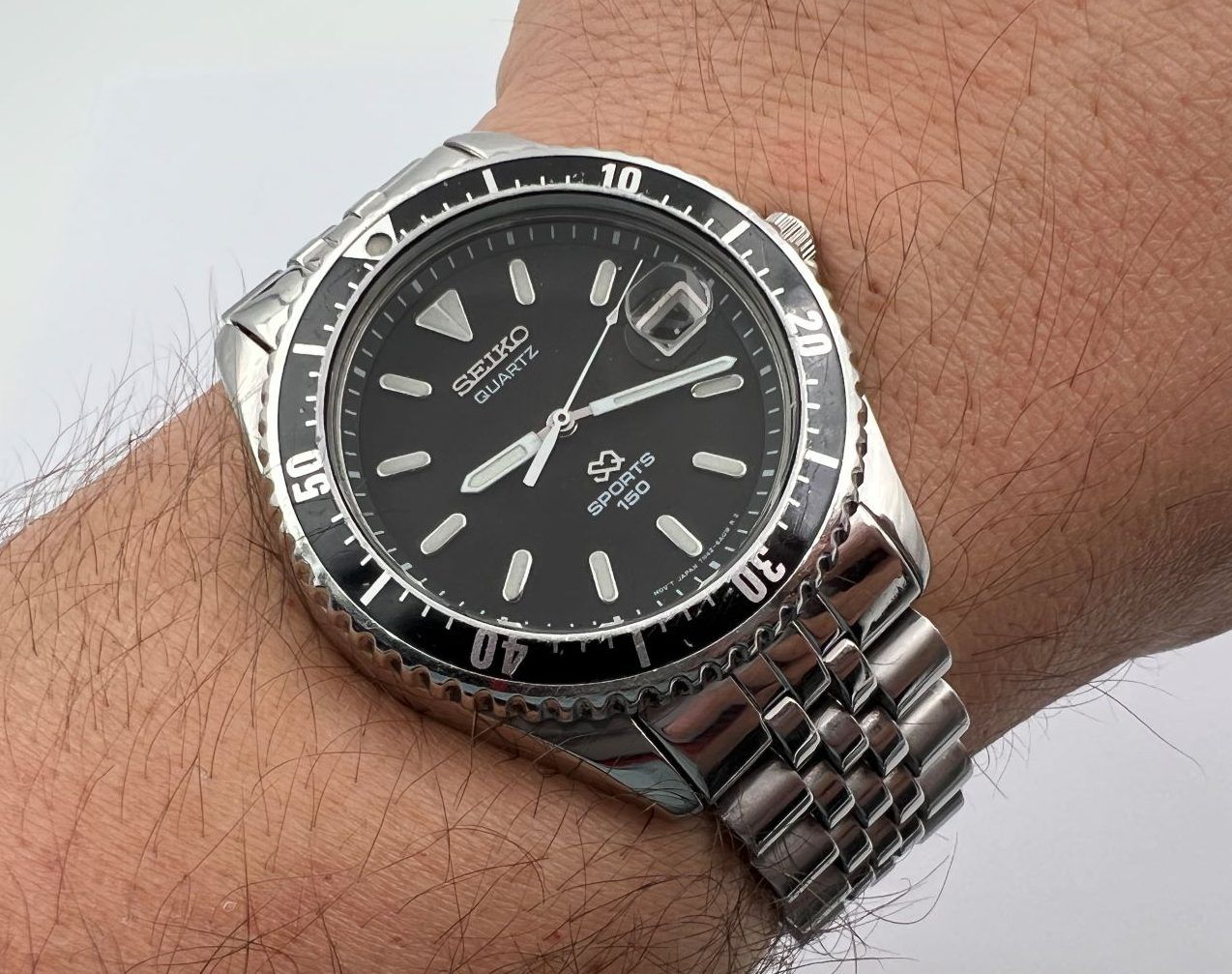 SEIKO Diver's 7N42-6A00 Sports 150 Quartz Black Dial - 41 mm