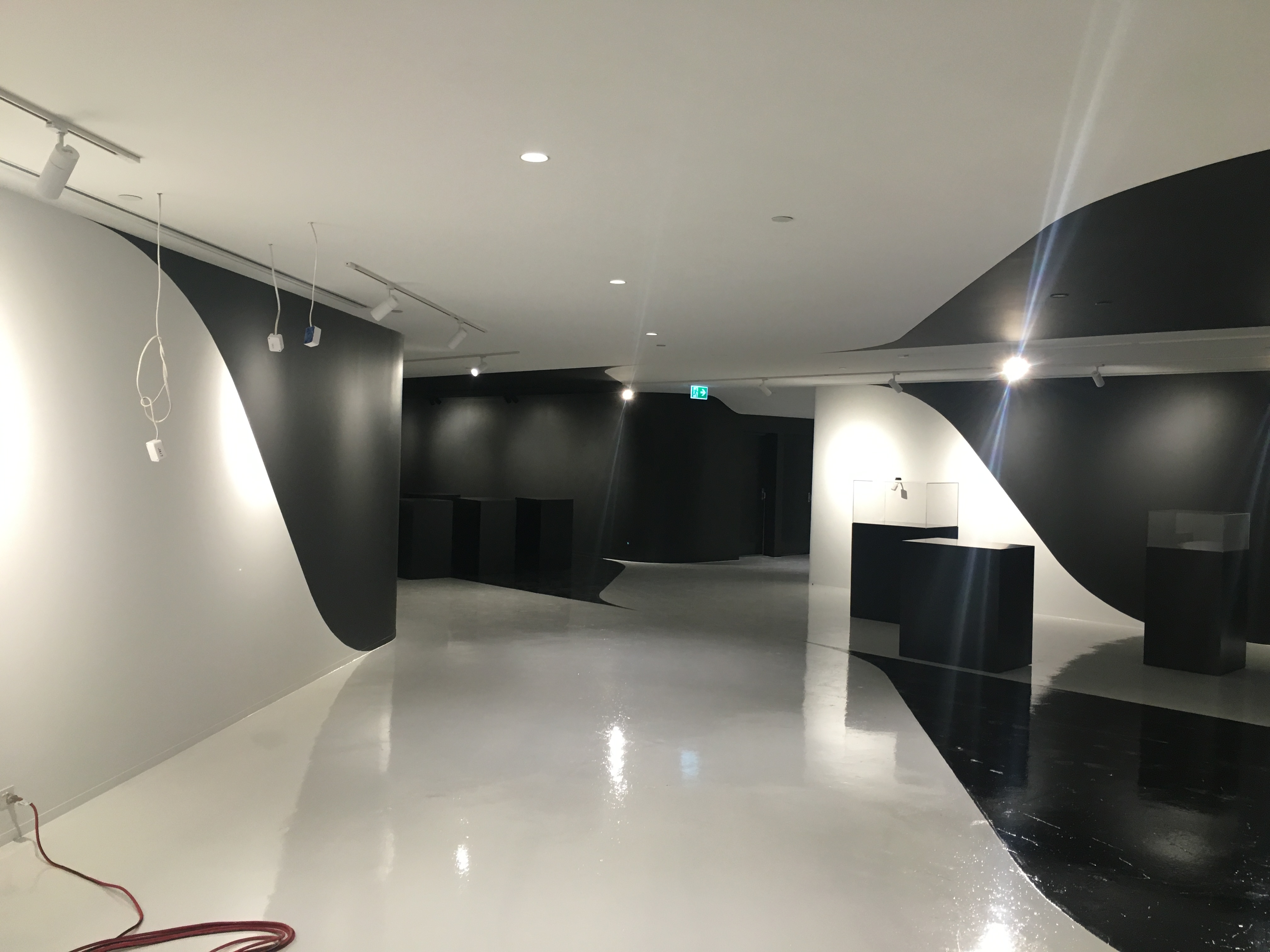 Mayfair Display Suite Repaint photo 4