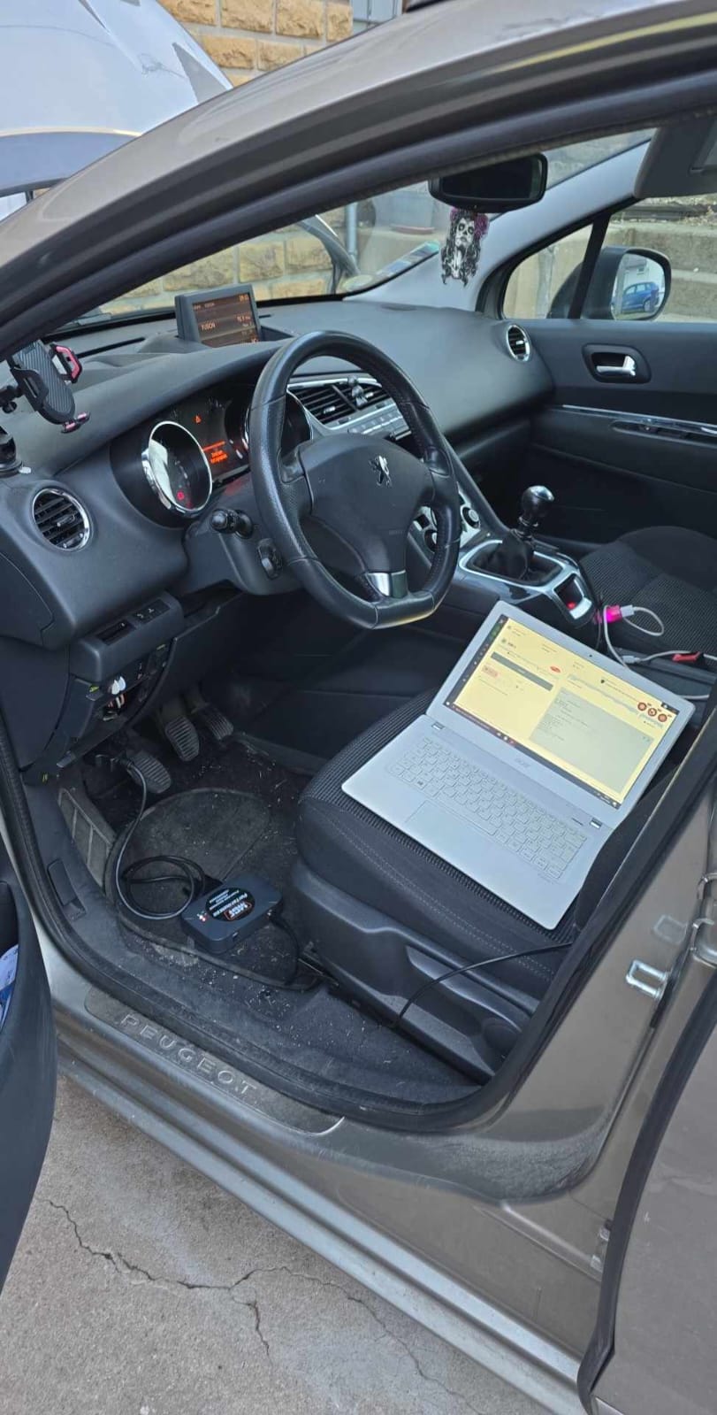 optimisation moteur Saône-et-Loire / reprogrammation moteur Saône-et-Loire / entretien moteur Bourbon-Lancy / préparation automobile Saône-et-Loire / performance moteur / contrôle véhicule rentrée / MGF Performance / moteur optimisé