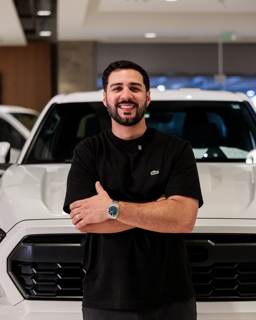 Especialista de Alpha Elite Auto Group