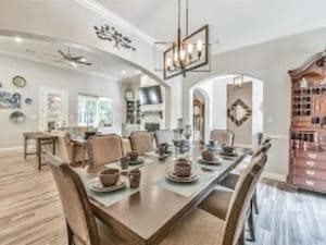 {{ custom_values.service_4 }} in {{custom_values.area_2})