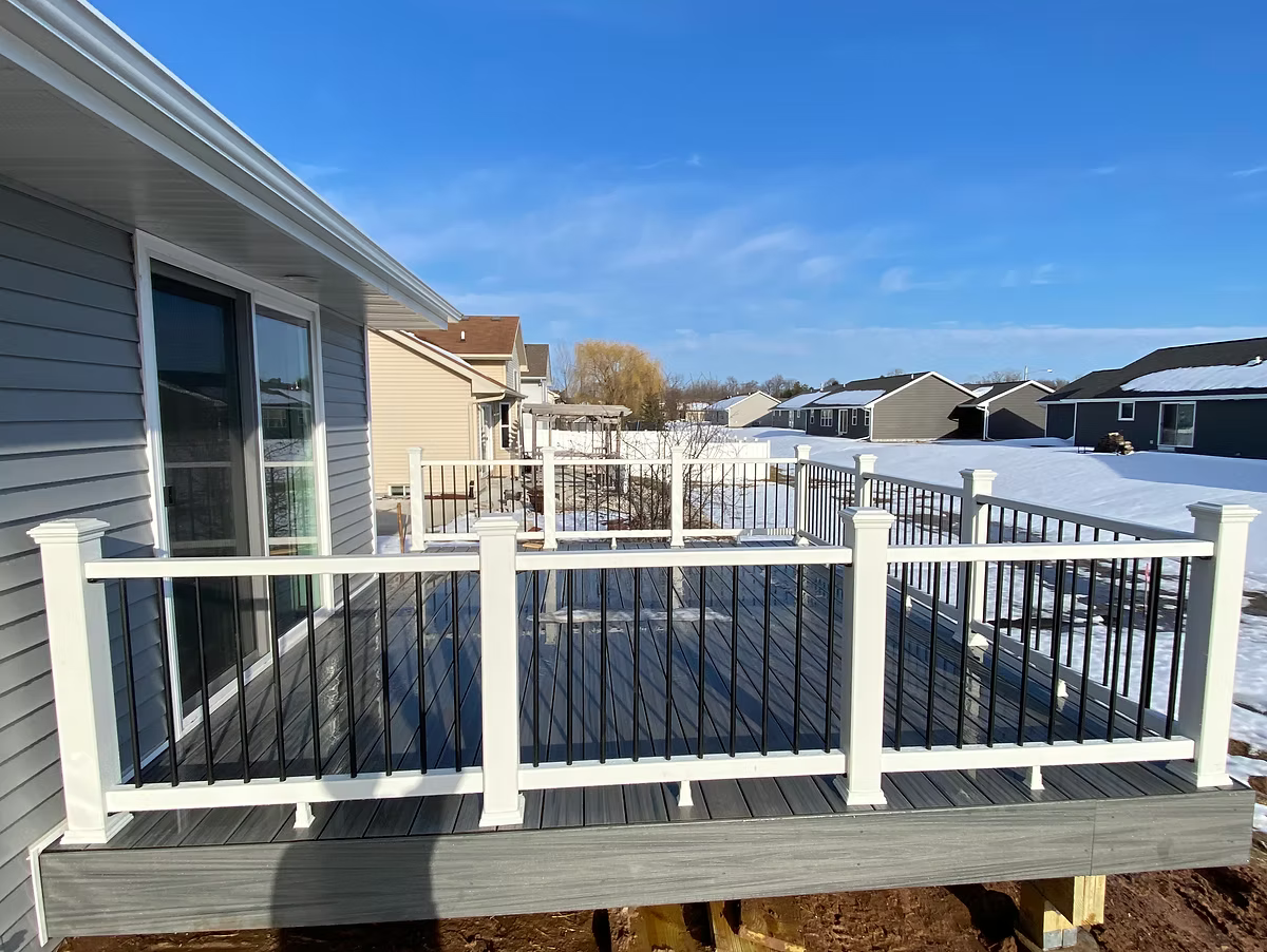 Expansive rear estate deck