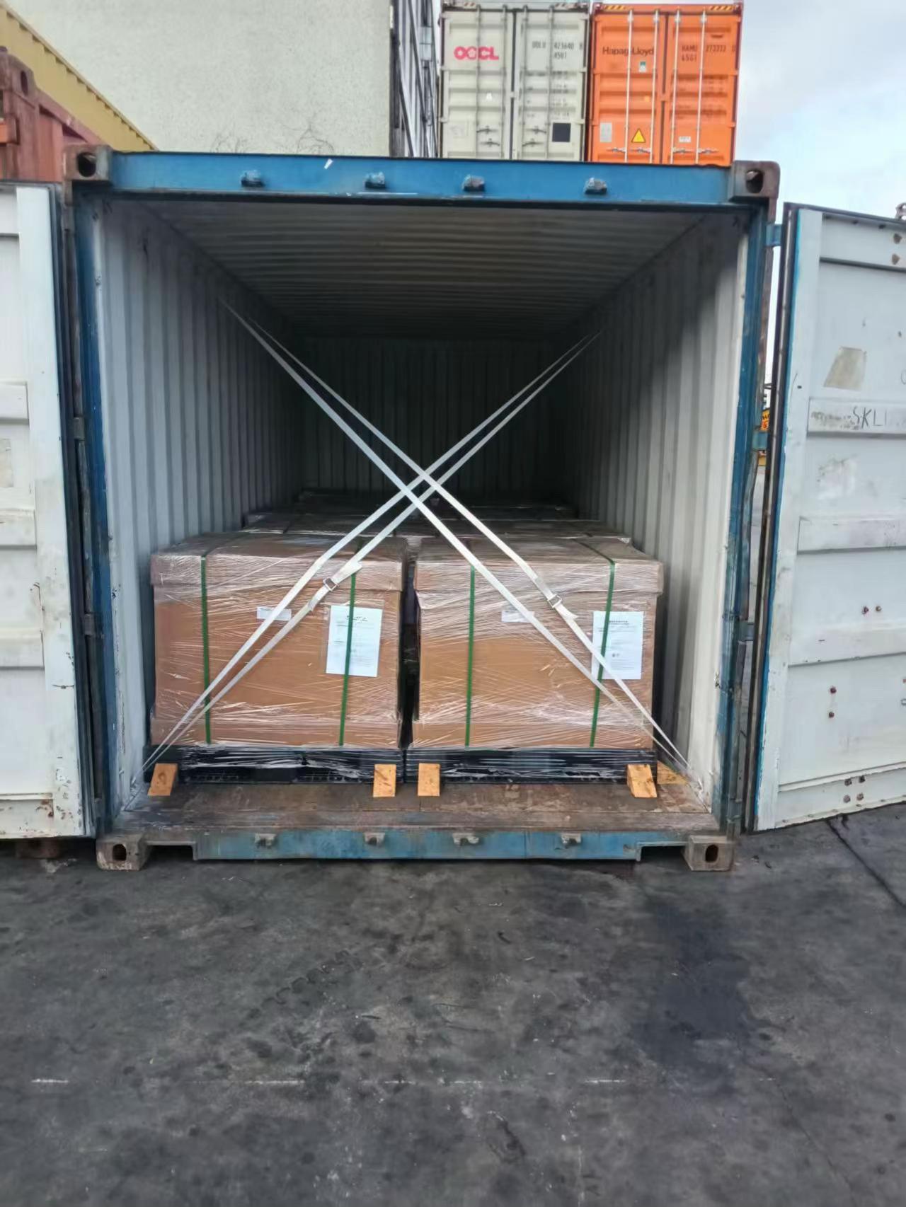 Pallet in container