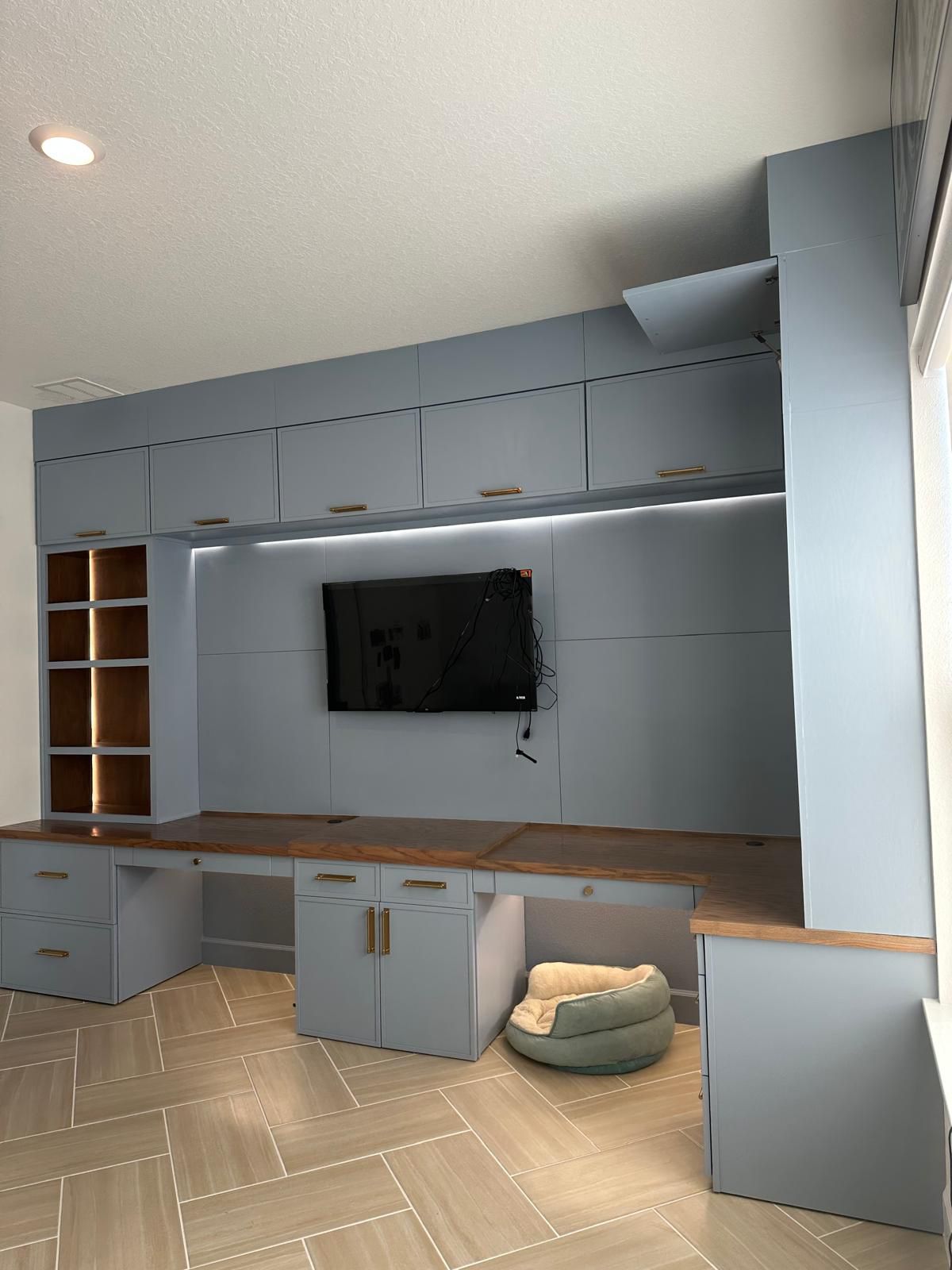 Riverview Finish carpenter