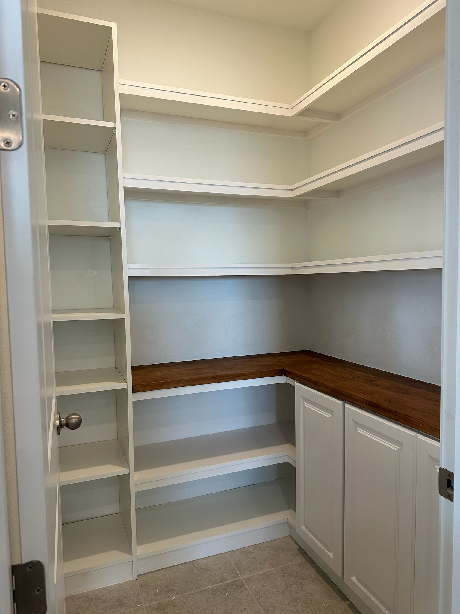 Lithia LVP floors and laminate floors