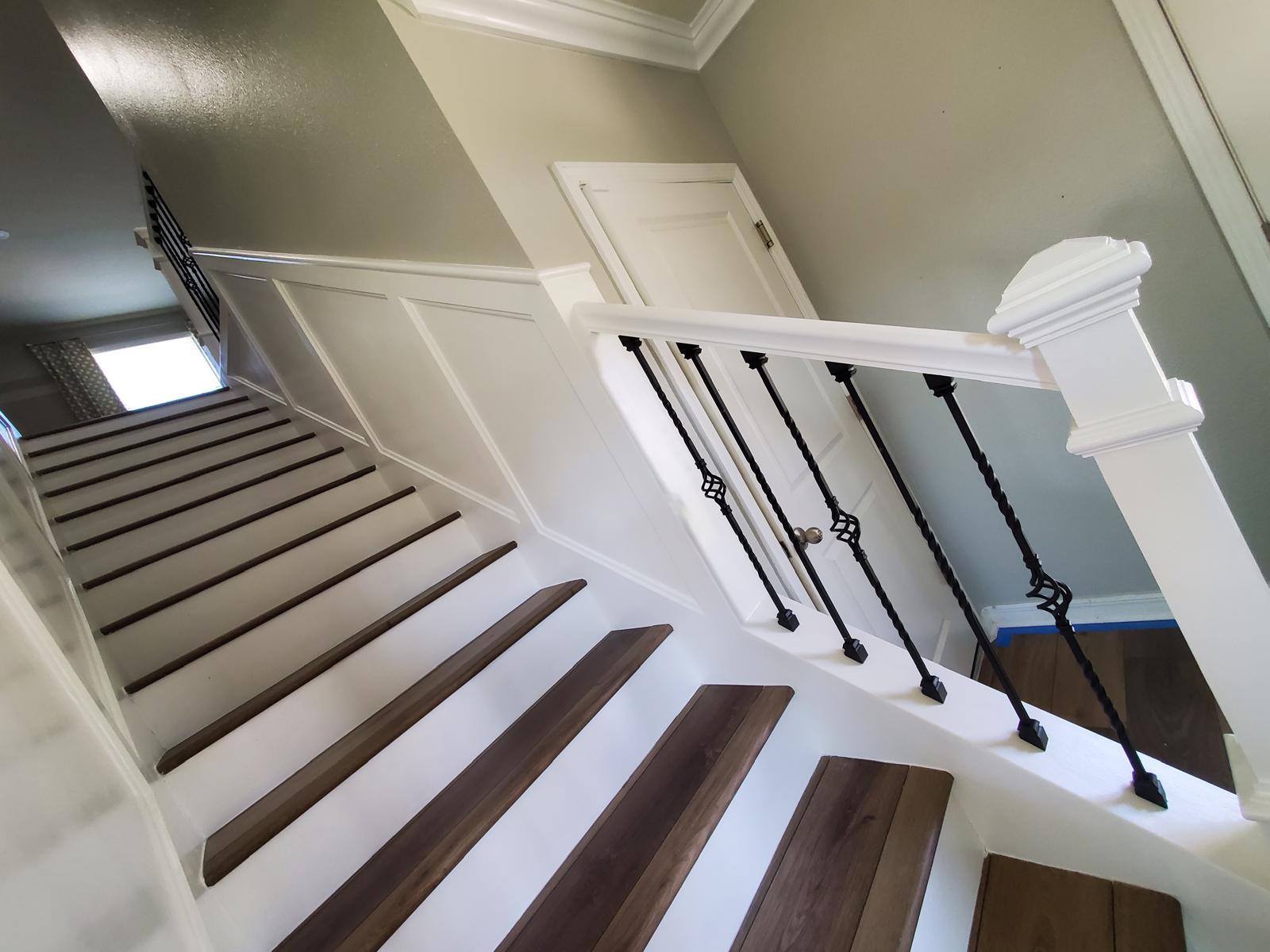 {{ custom_values.service_1 }} in {{custom_values.biz_area_1})