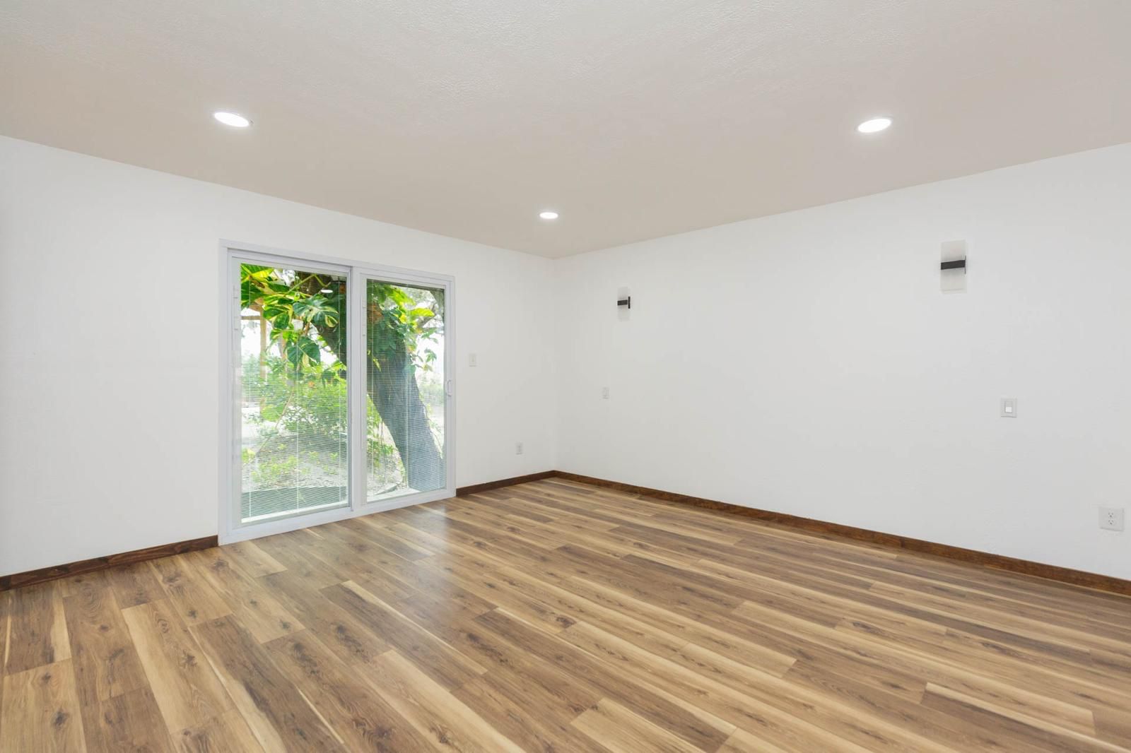 Tampa LVP floors and laminate floors