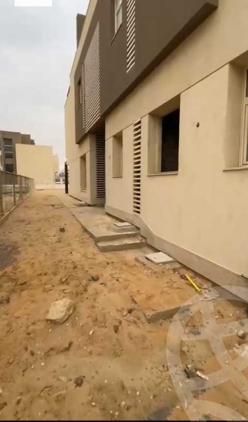 الممر الجانبي